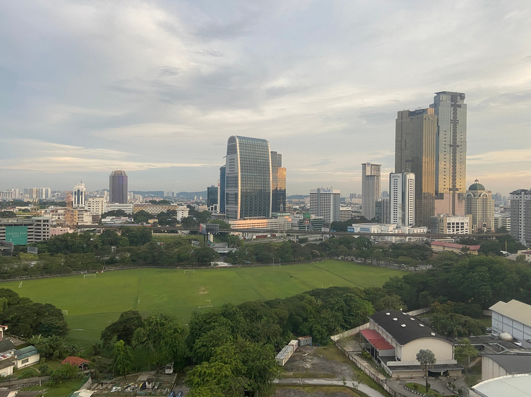 八打灵再也水晶皇冠酒店主图