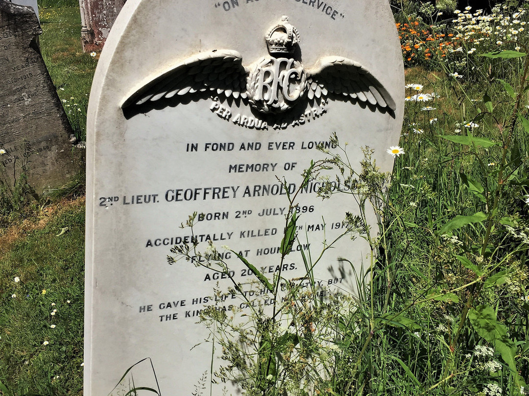 Commonwealth War Graves, Staplehurst景点图片