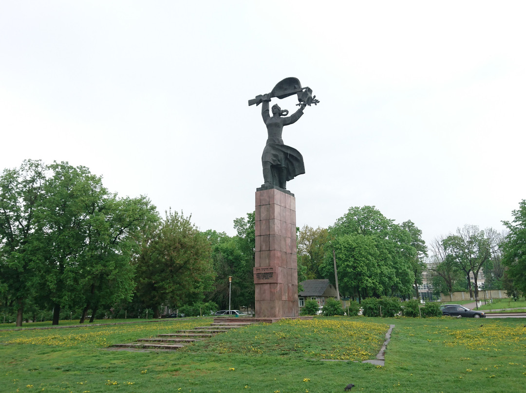 Monument to the Heroes of the Civil War in Orel景点图片