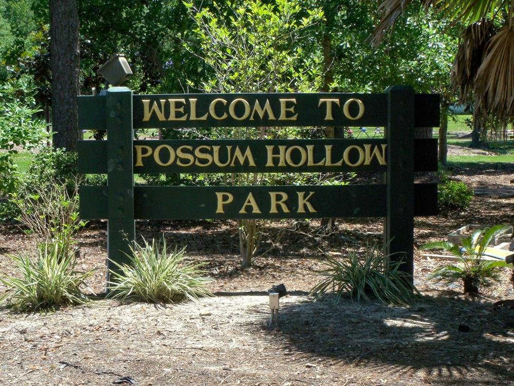 Possum Hollow Park景点图片
