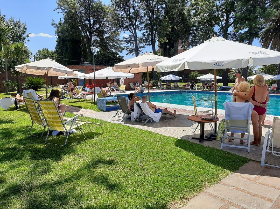 埃尔米拉多尔水疗酒店主图