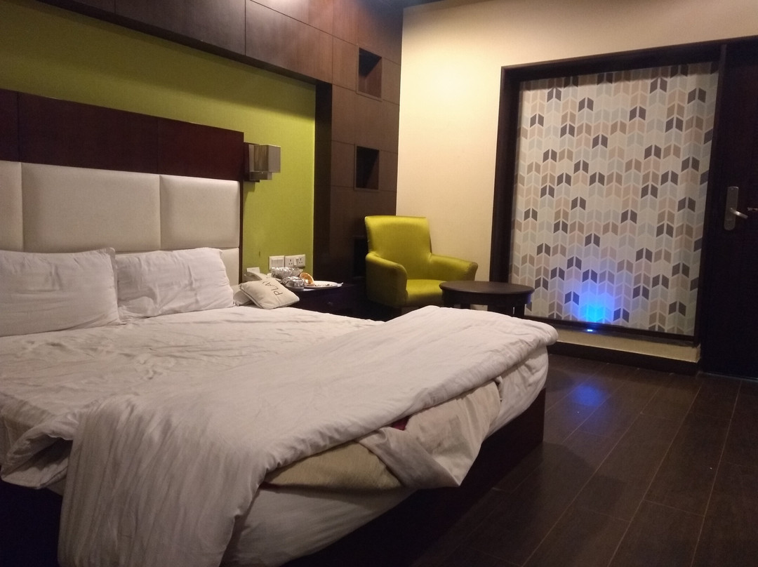 Hotel Saurabh Candy by Peppermint主图