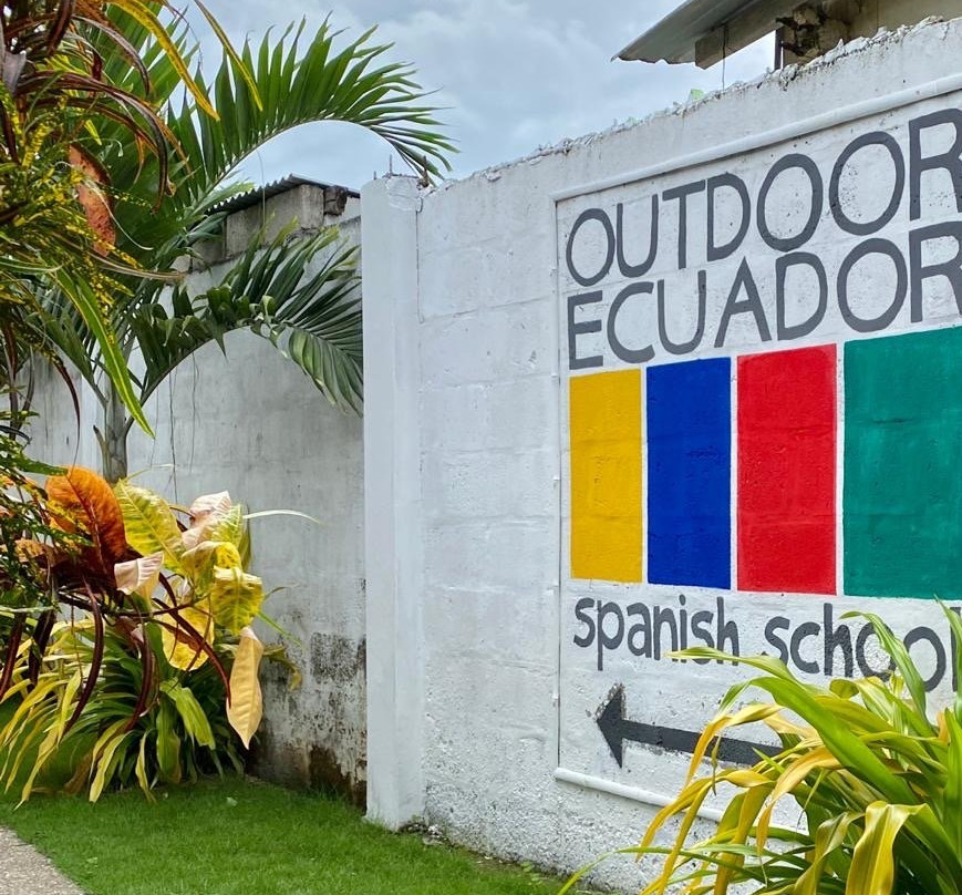 Outdoor Ecuador Spanish & Surf School景点图片
