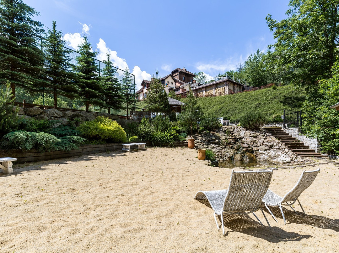 Nad Wodospadem主图