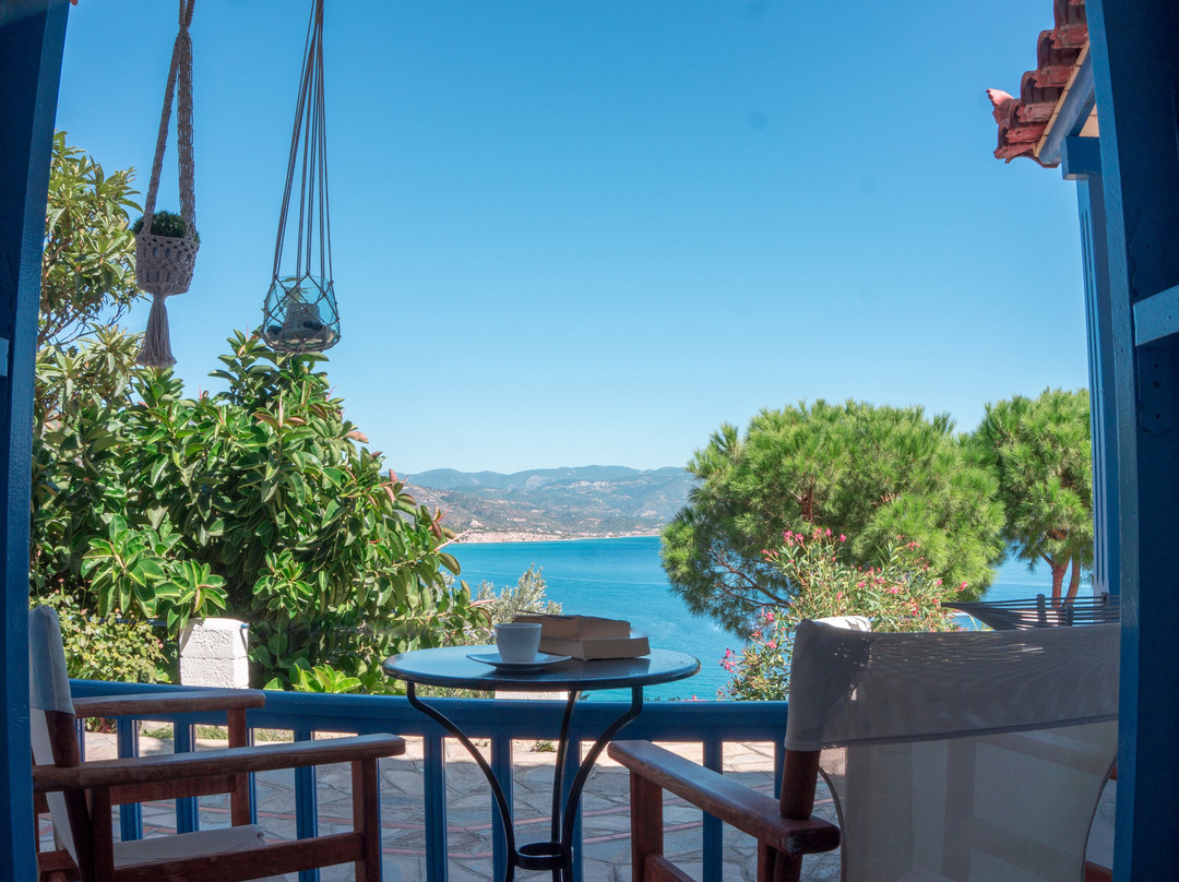 Sunrise Limnionas Apartments主图