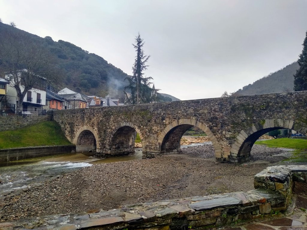 Puente Romano-Molinaseca必去景点