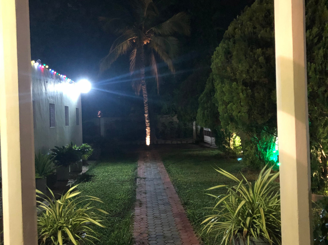 Dayanithi Guest House主图