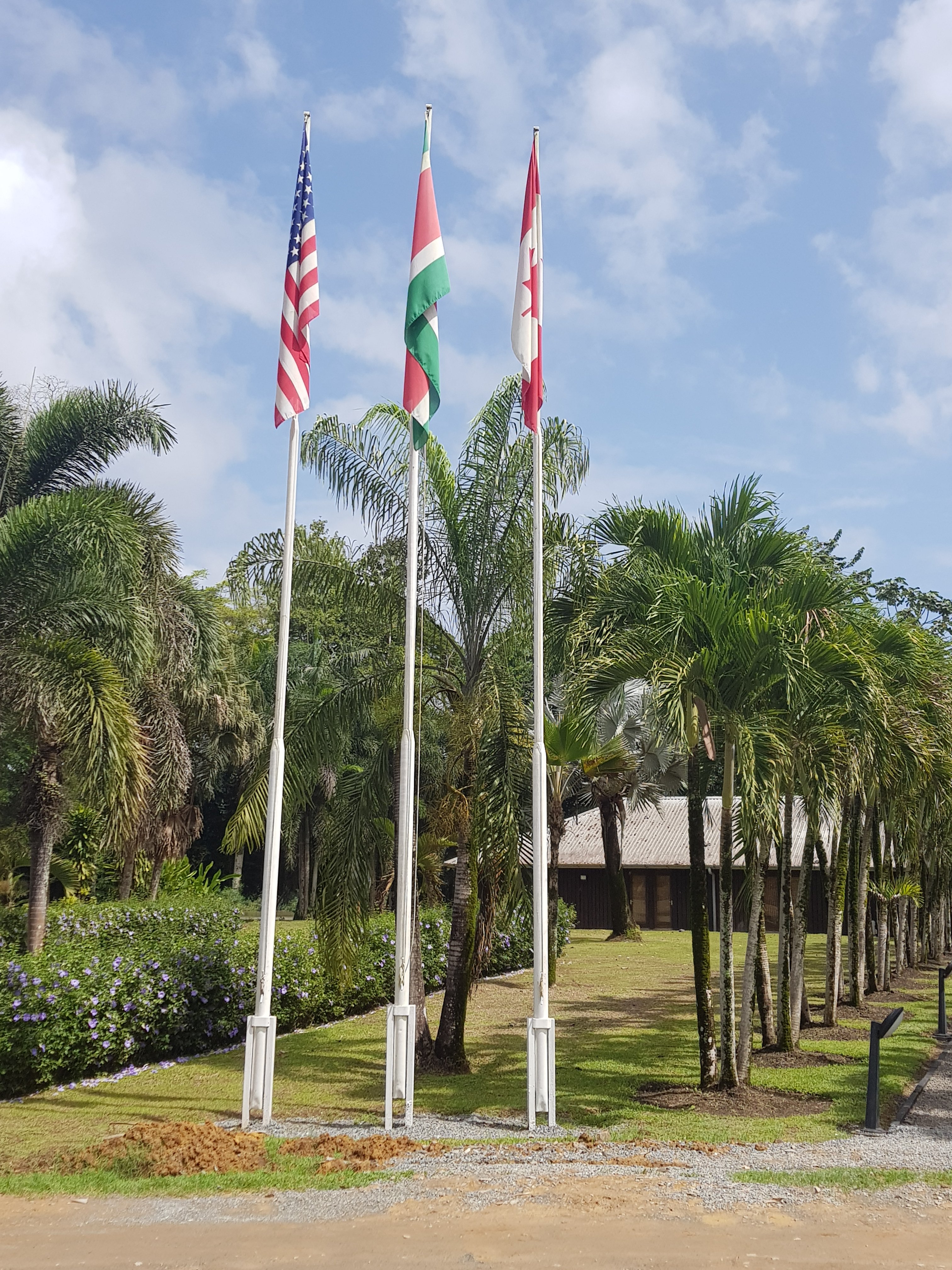 Bergendal Eco & Cultural River Resort-浴室