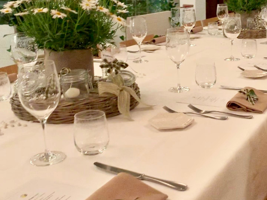 Montabone餐馆和美食-La Teca Ristorante