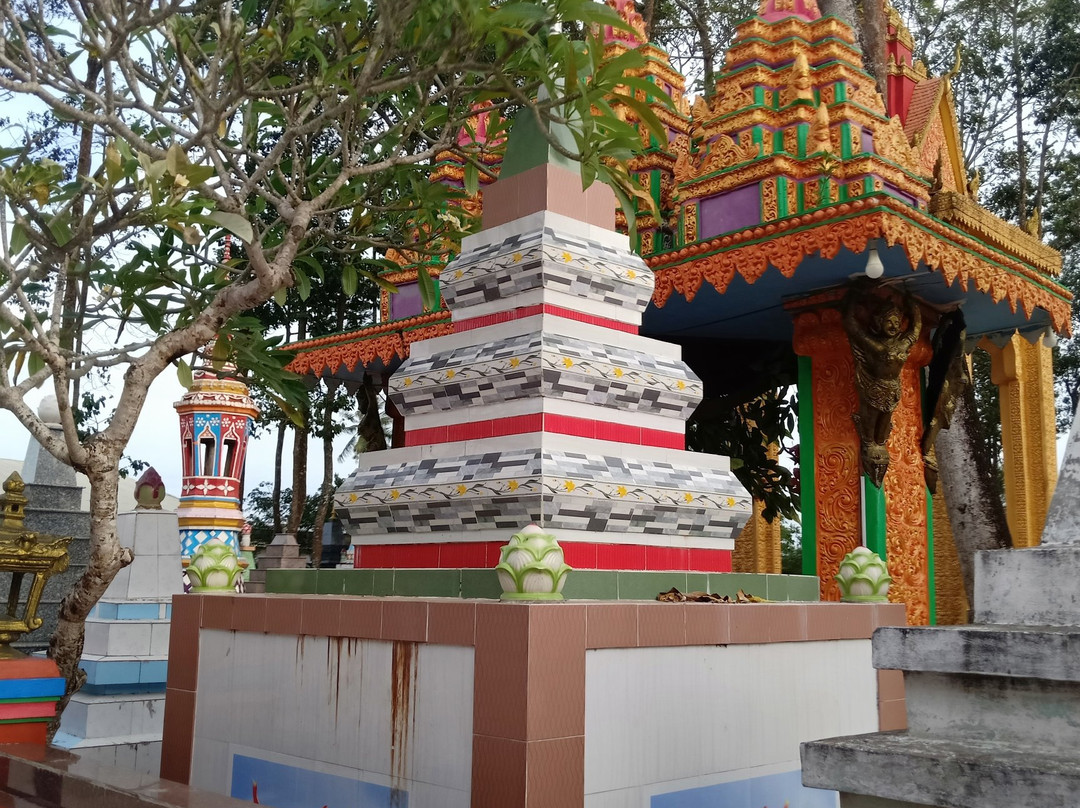 Sa Lon Pagoda-朔庄必去景点