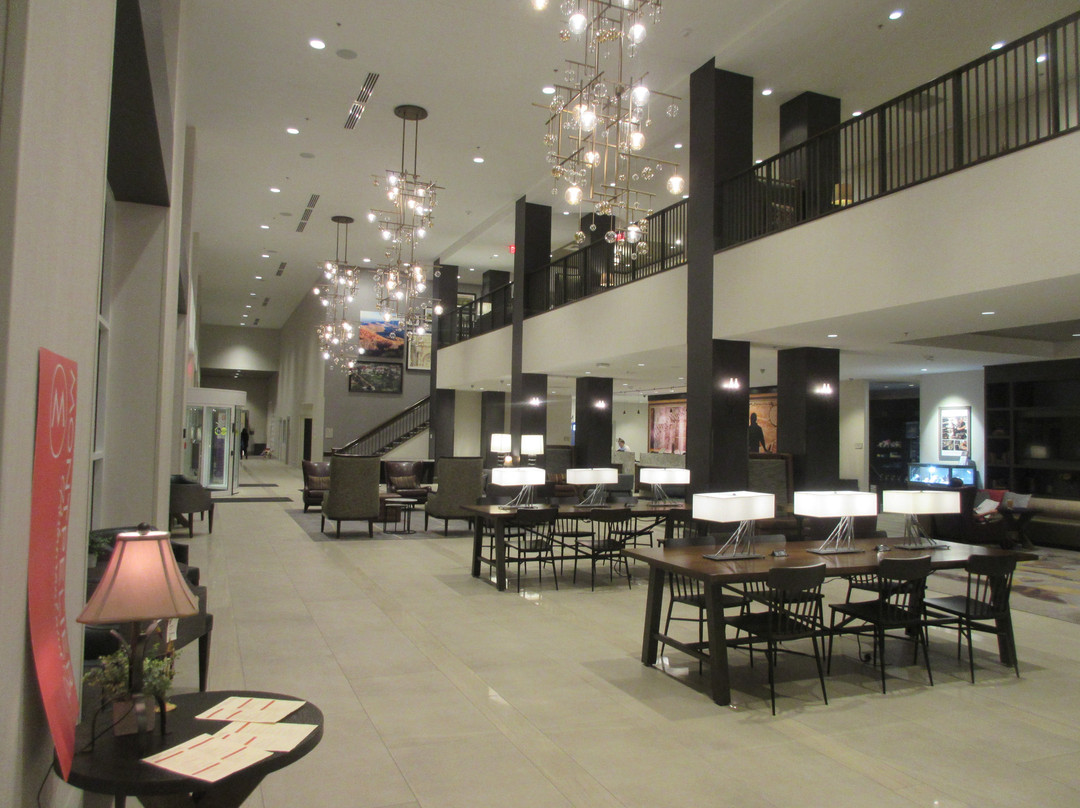 Hotel Madison & Shenandoah Conference Center主图