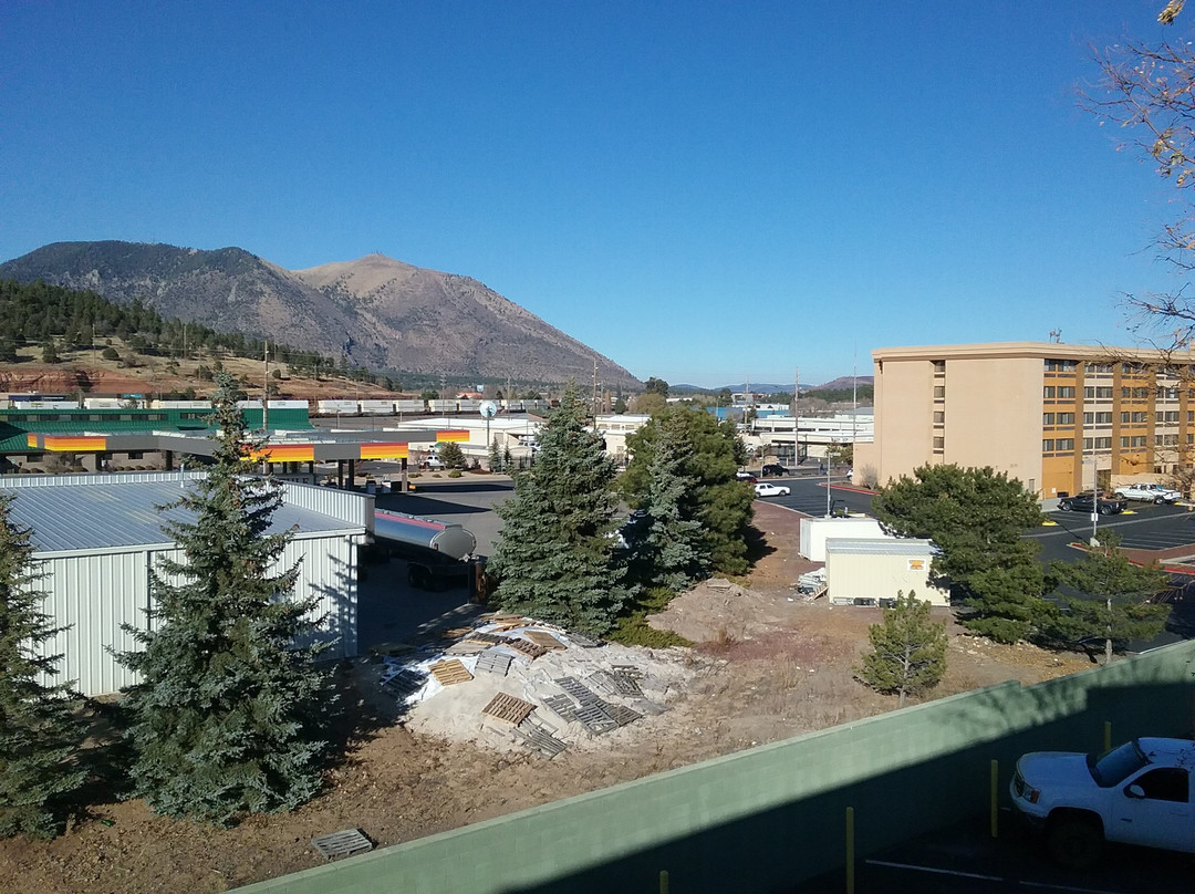 弗拉格斯塔夫戴斯酒店主图