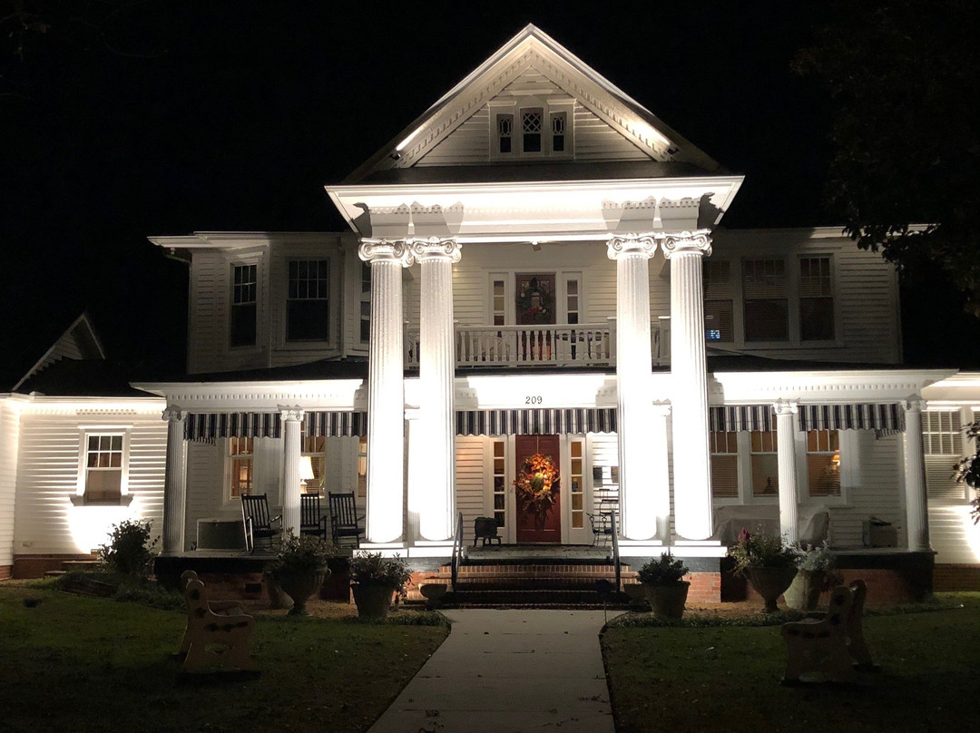 Jernigan House Bed & Breakfast主图