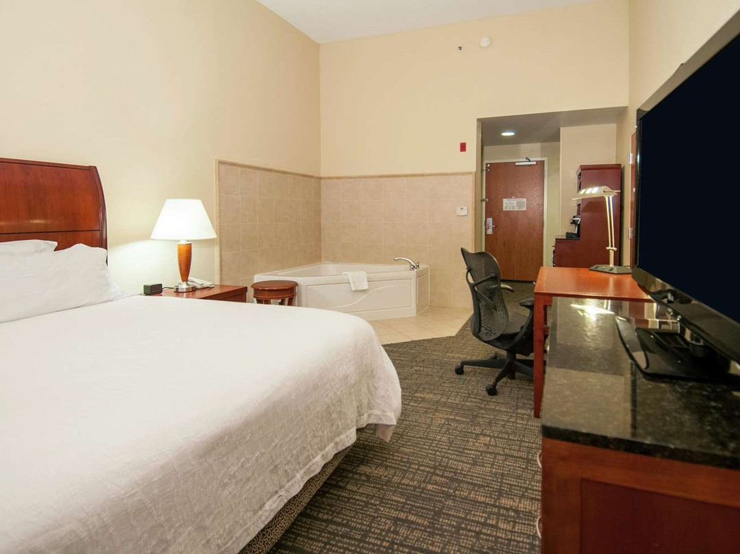 杰克逊/佩尔希尔顿花园酒店主图