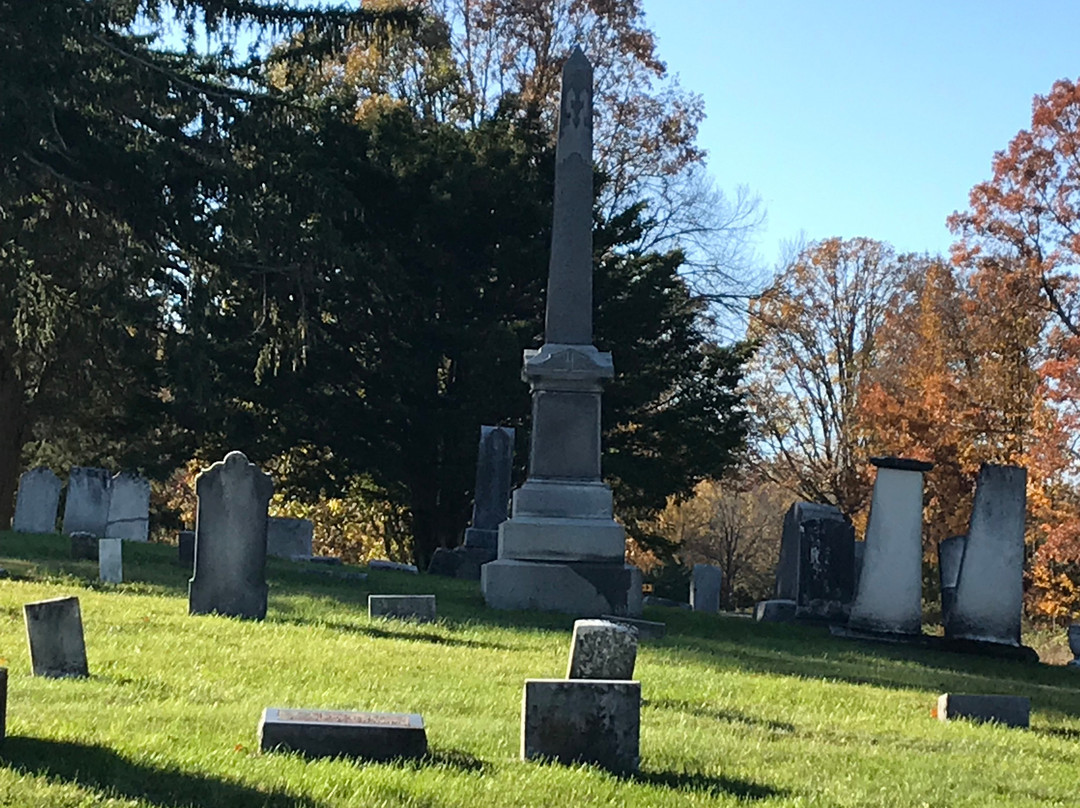 Fitchburg Cemetery景点图片