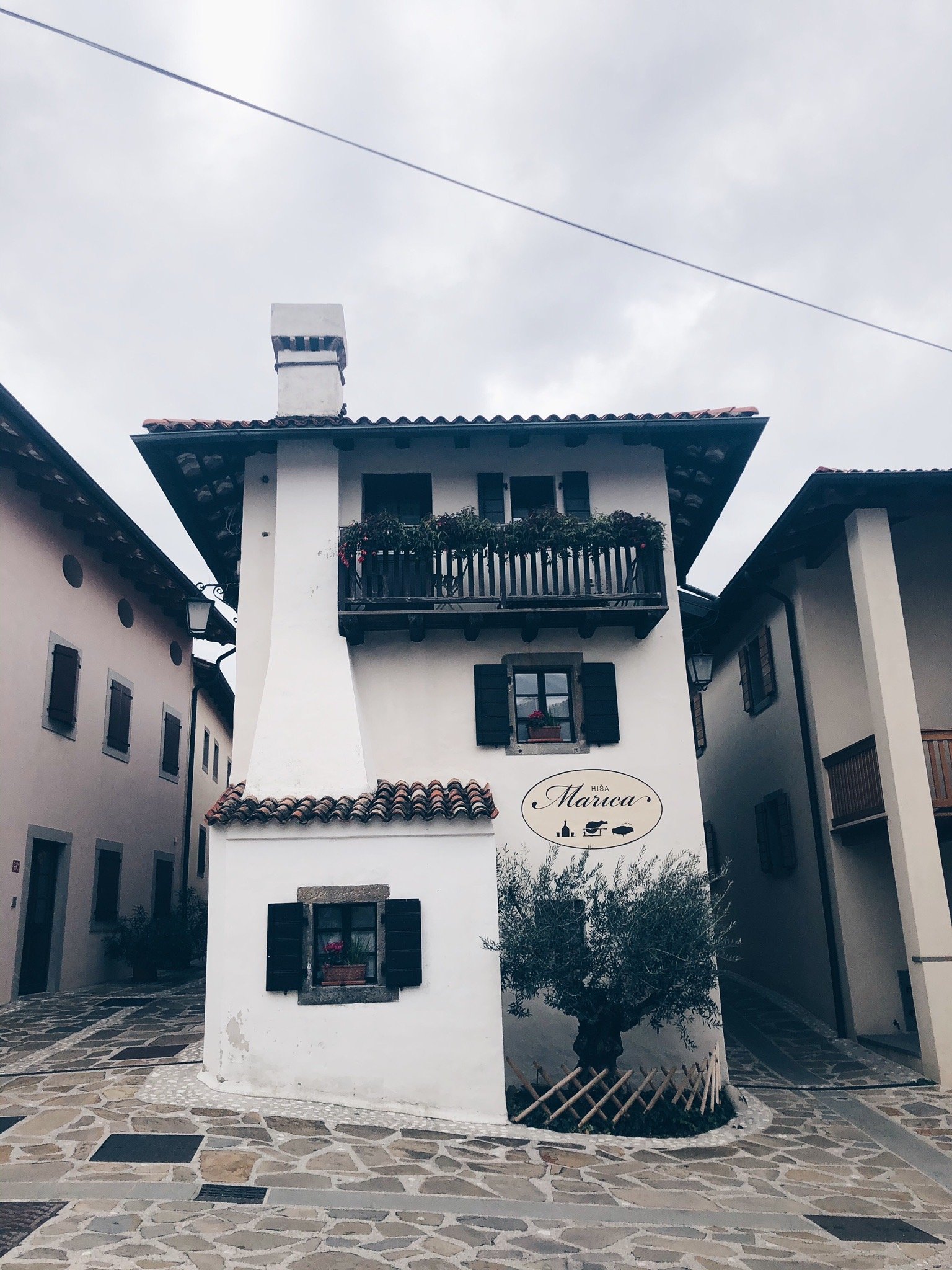 House Marica-官方