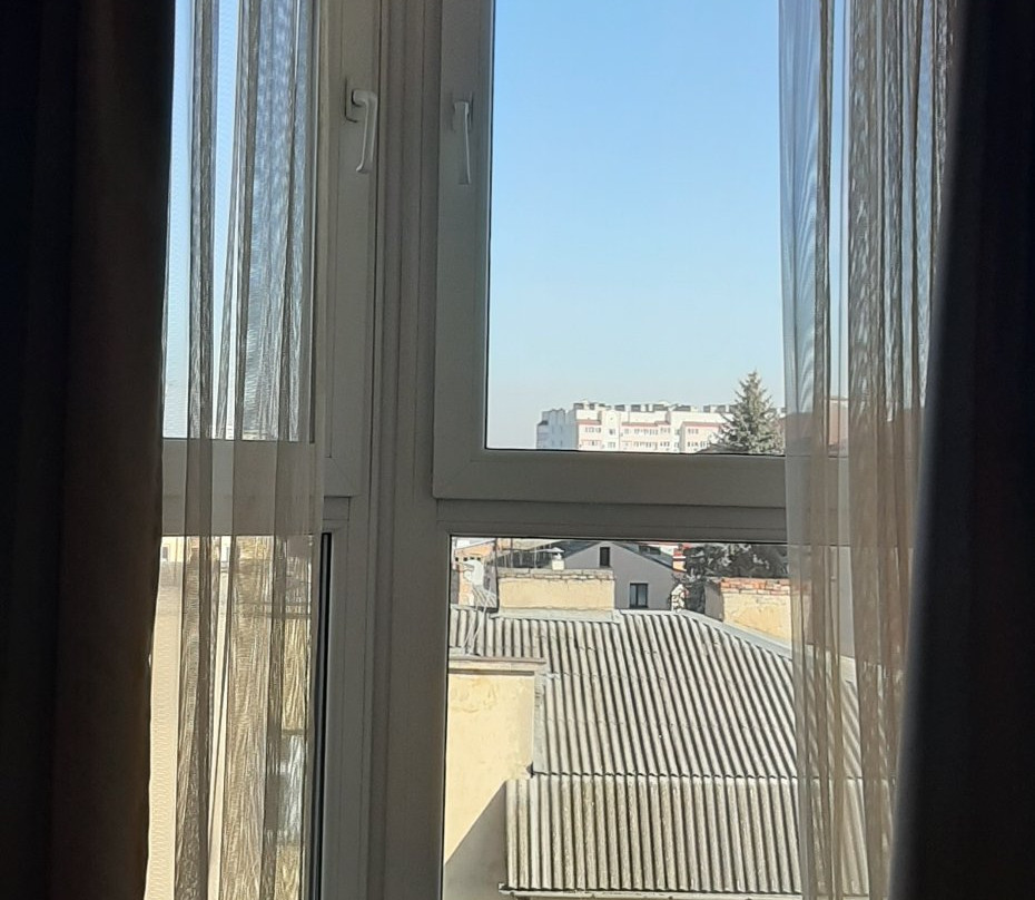 Avalon Palace主图
