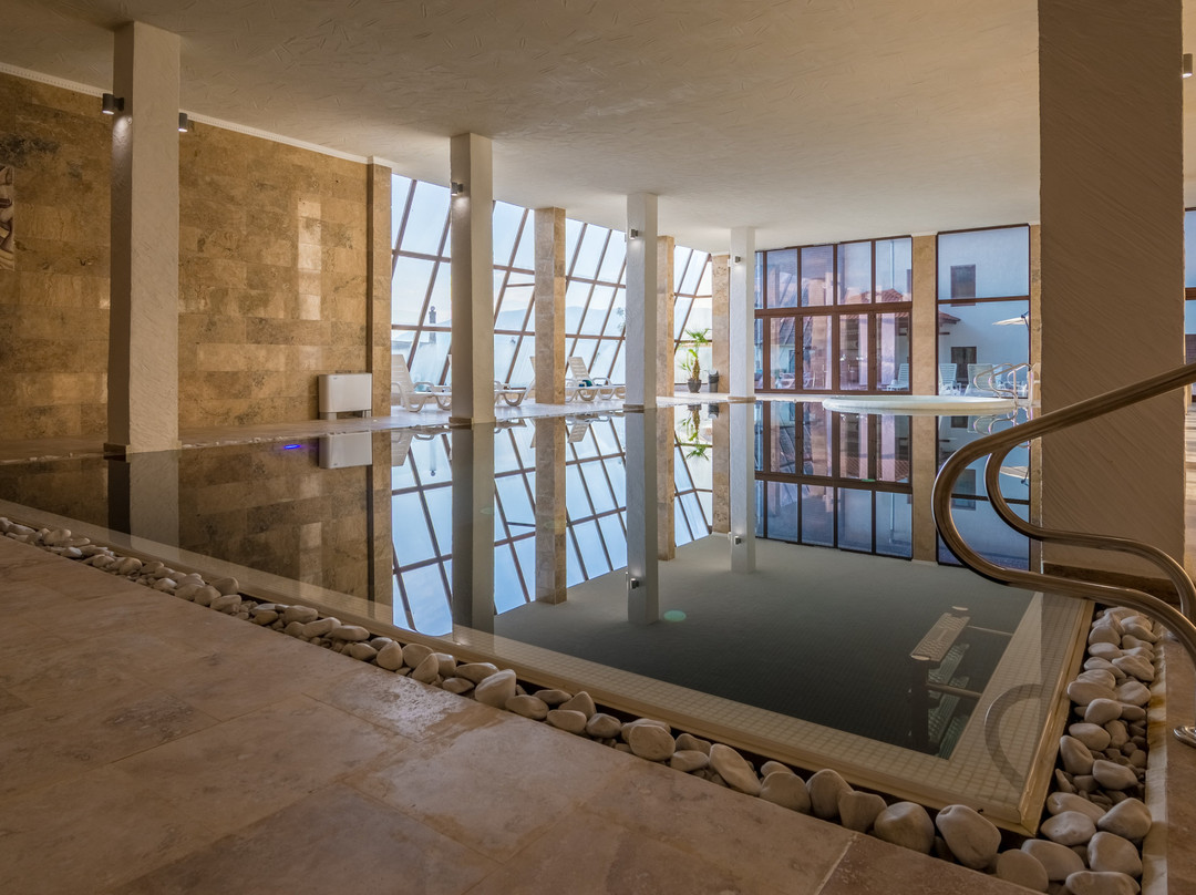 Complex Katalina主图