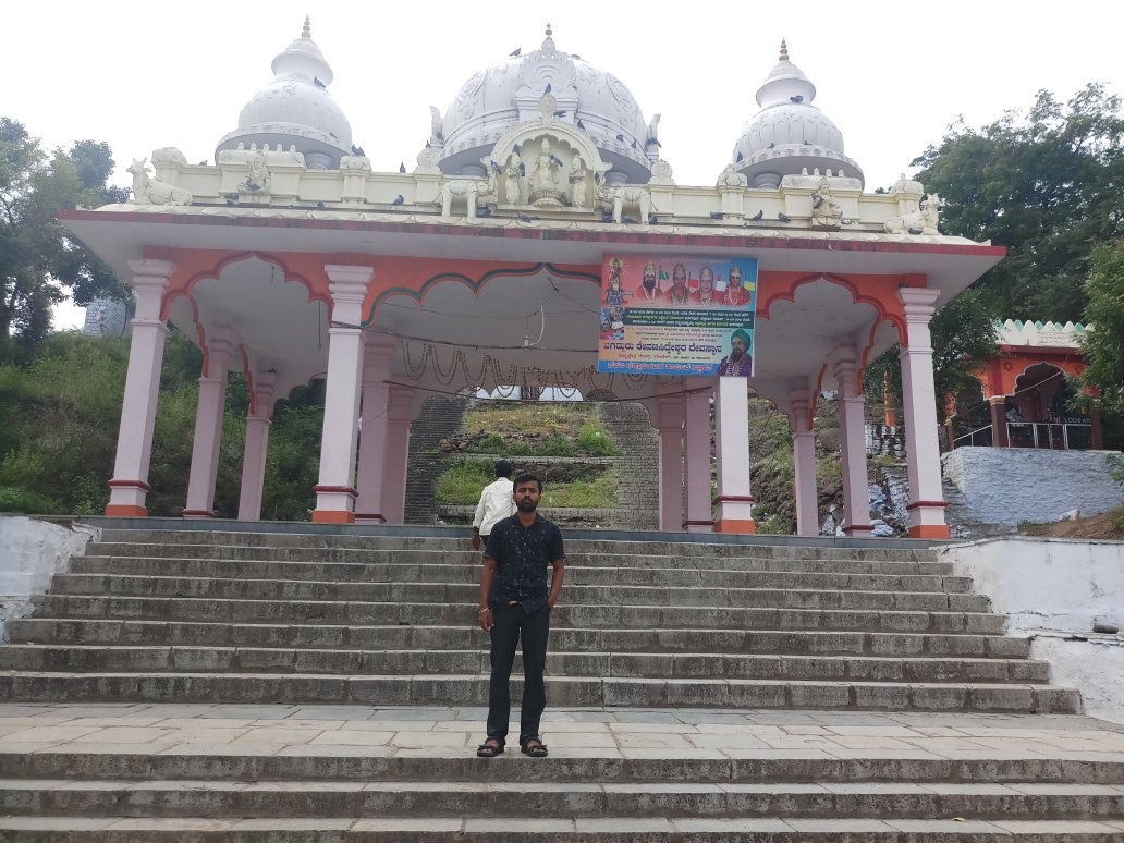 Revanasiddeshwar Temple-Ratkal必去景点