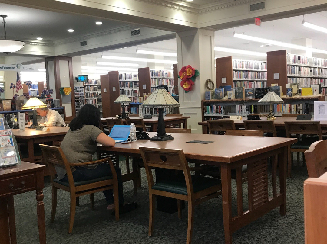 Huntington Public Library