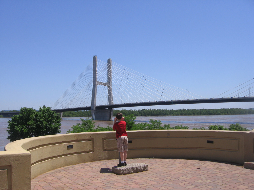 Riverfront Bridge Park景点图片