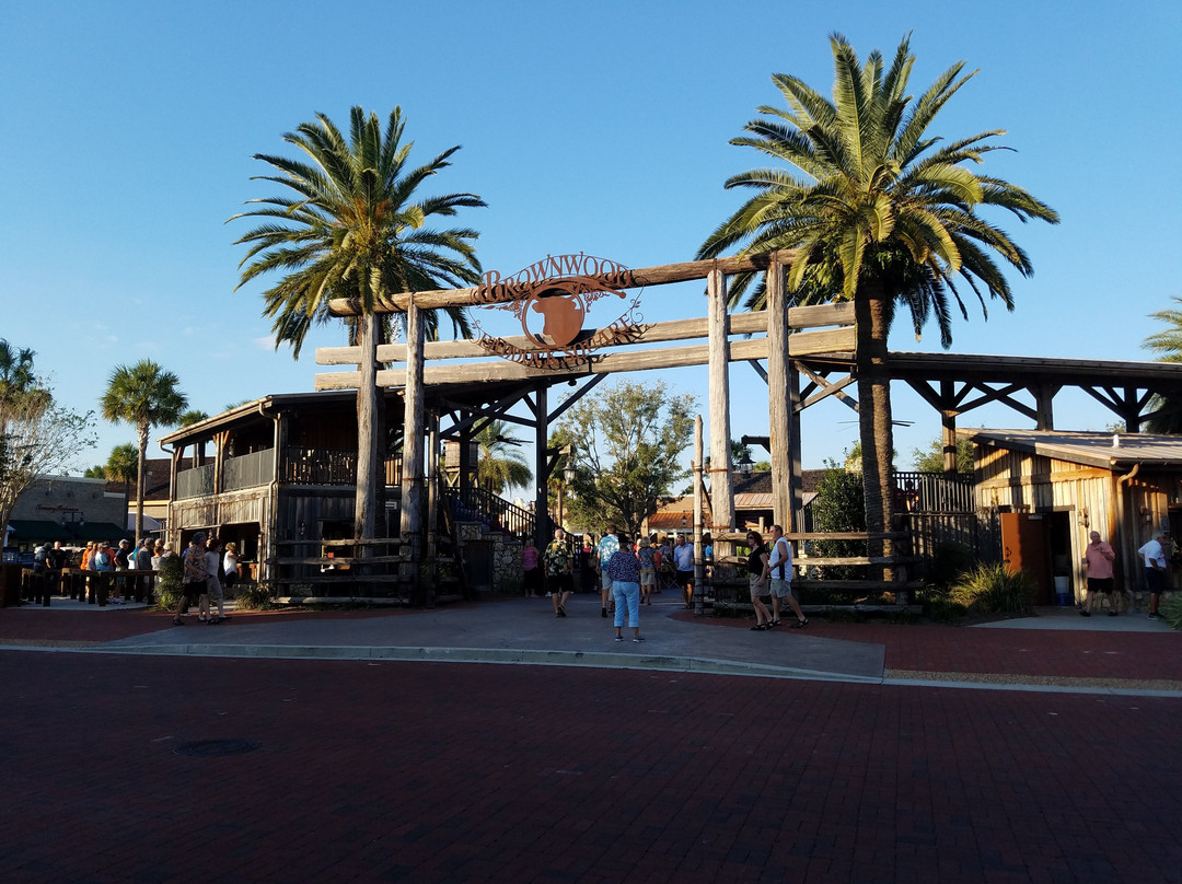 群村旅游景点-Brownwood Paddock Square