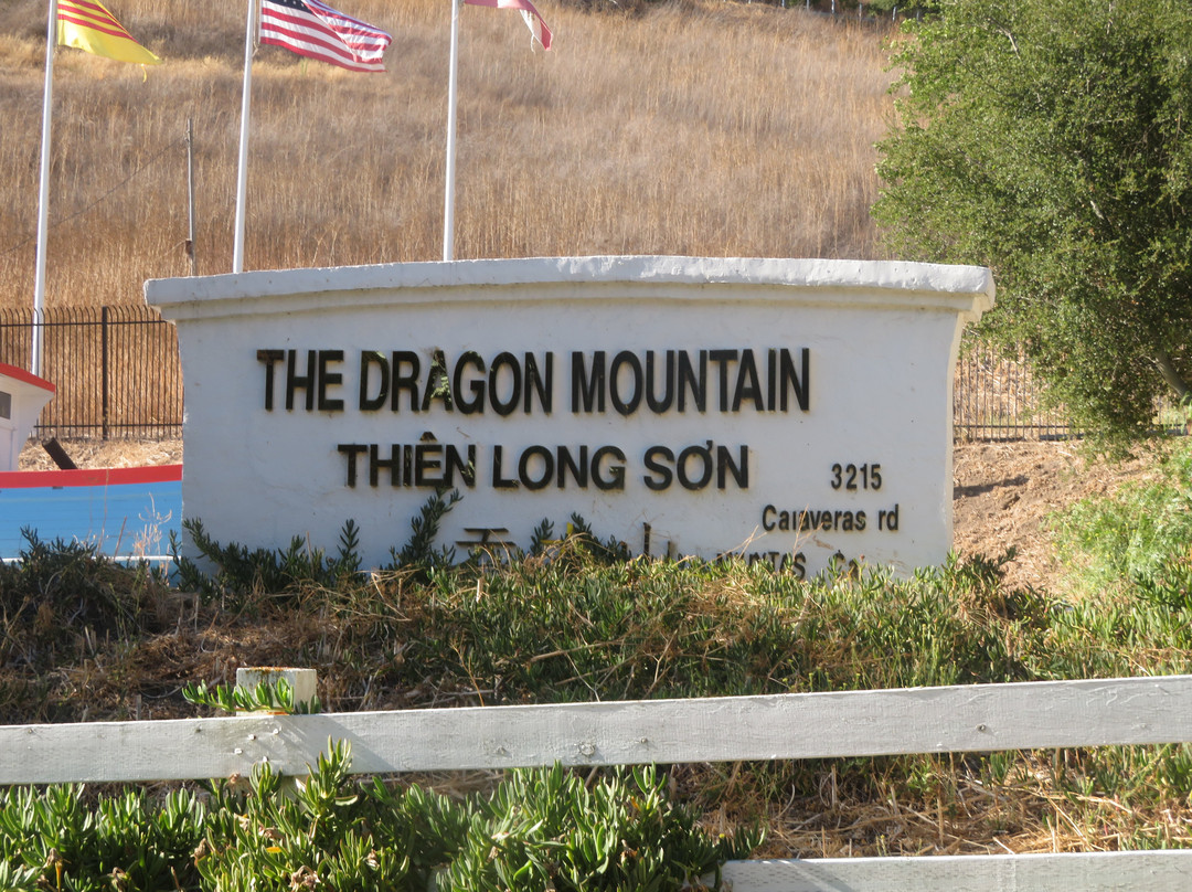 The Dragon Mountain Thien Long Son景点图片