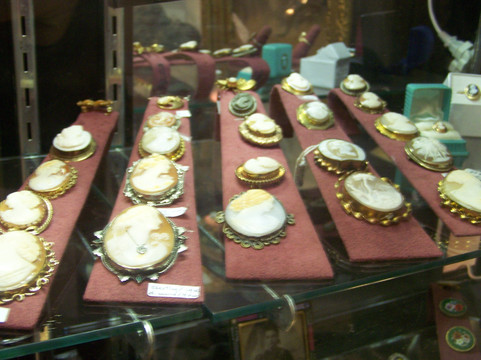 Eagle Wings Antiques