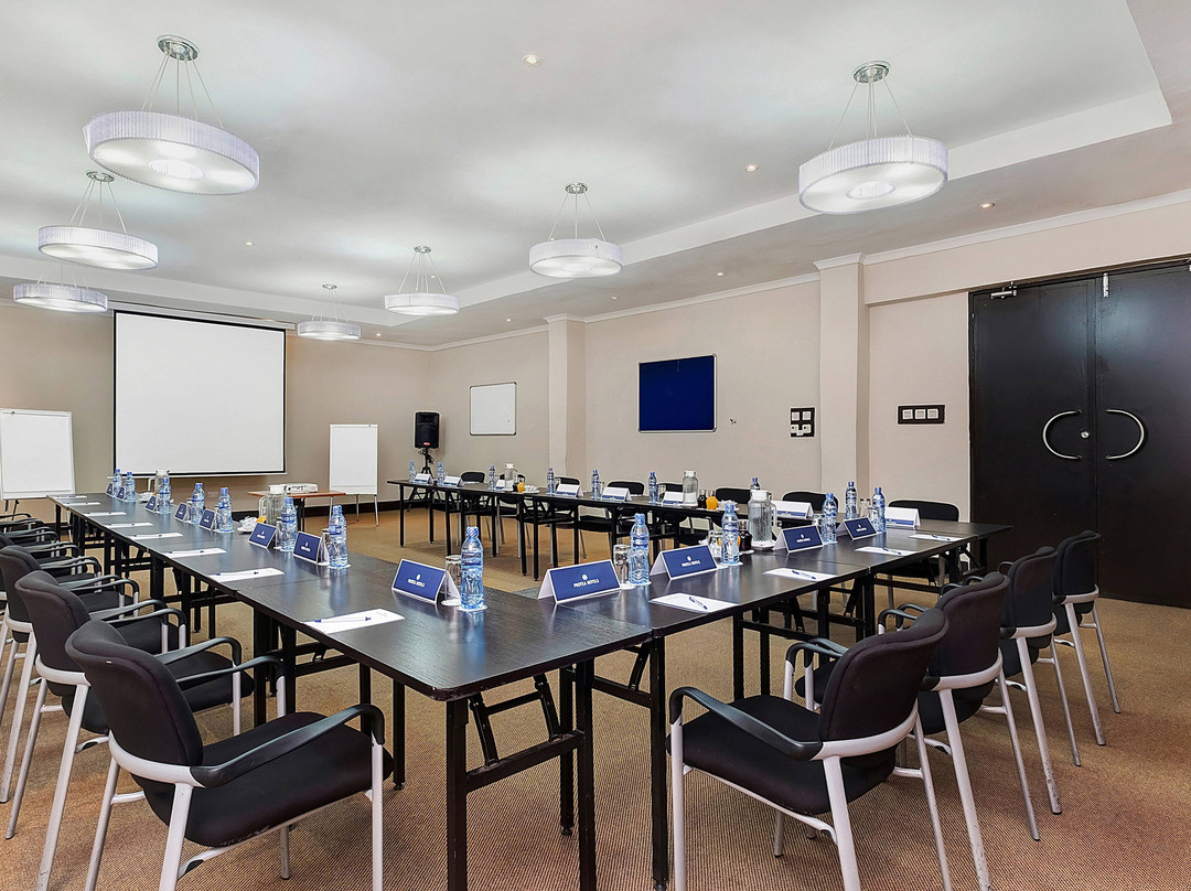 卢萨卡省Protea酒店主图