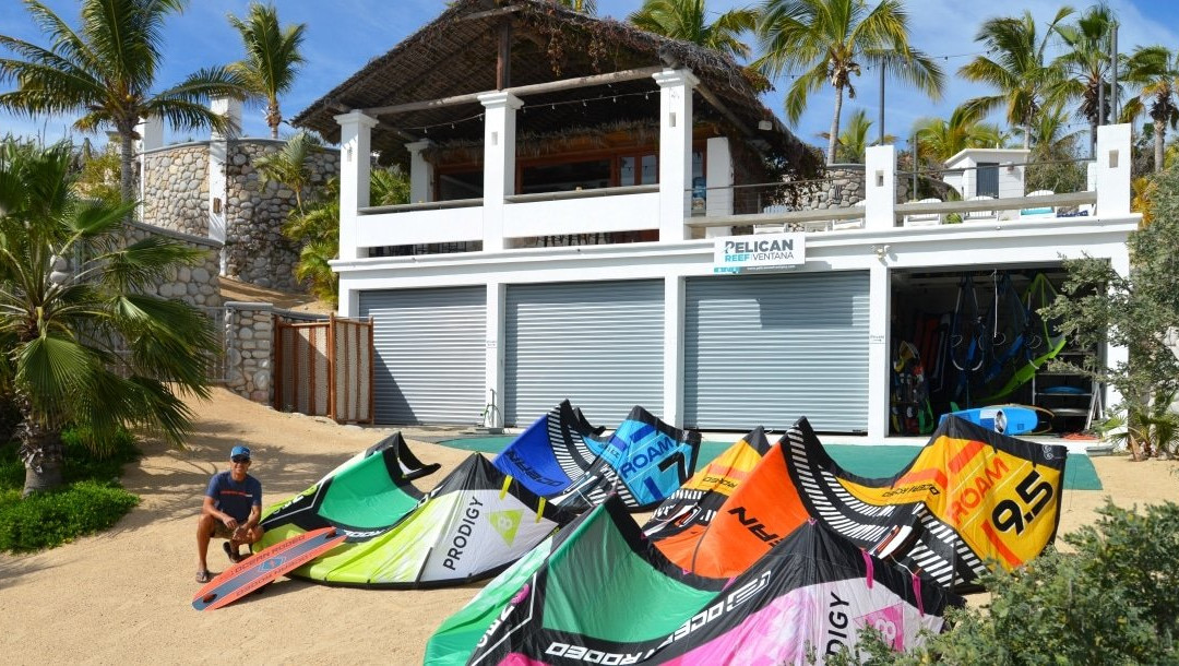 Pelican Reef Ventana Beachfront Community主图