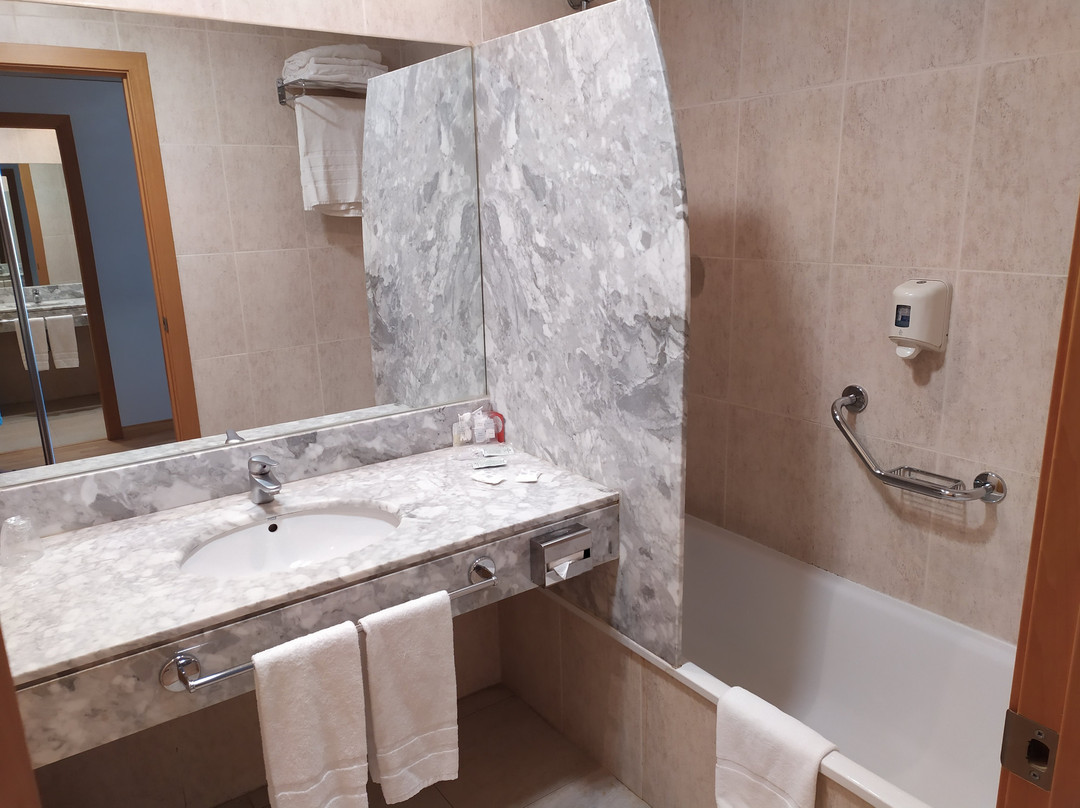 AGH卡内特酒店主图