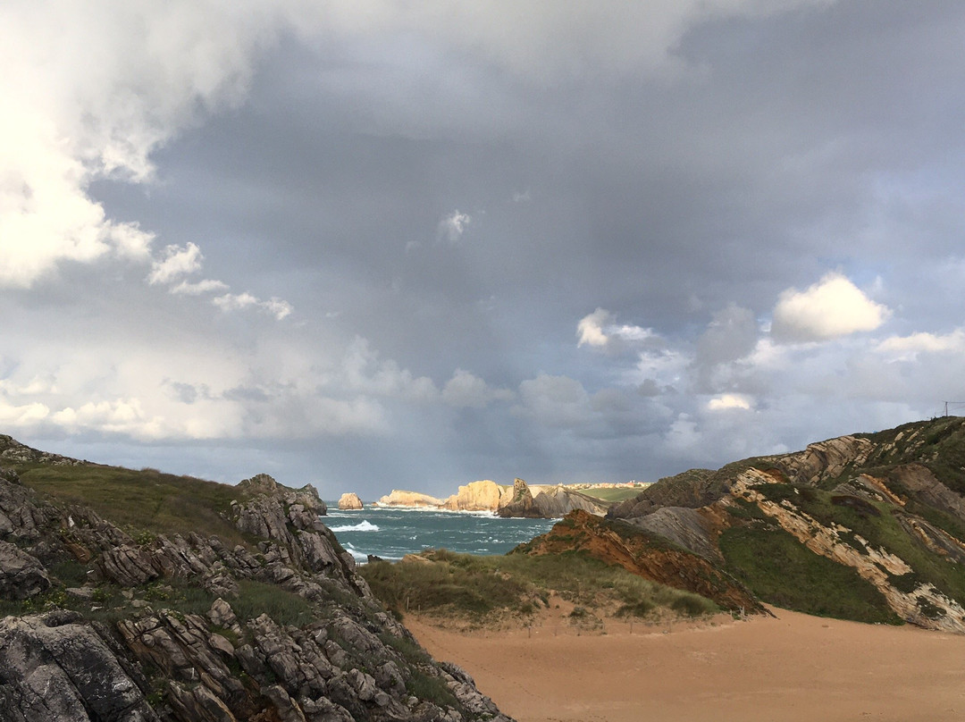Playa de Somocuevas景点图片