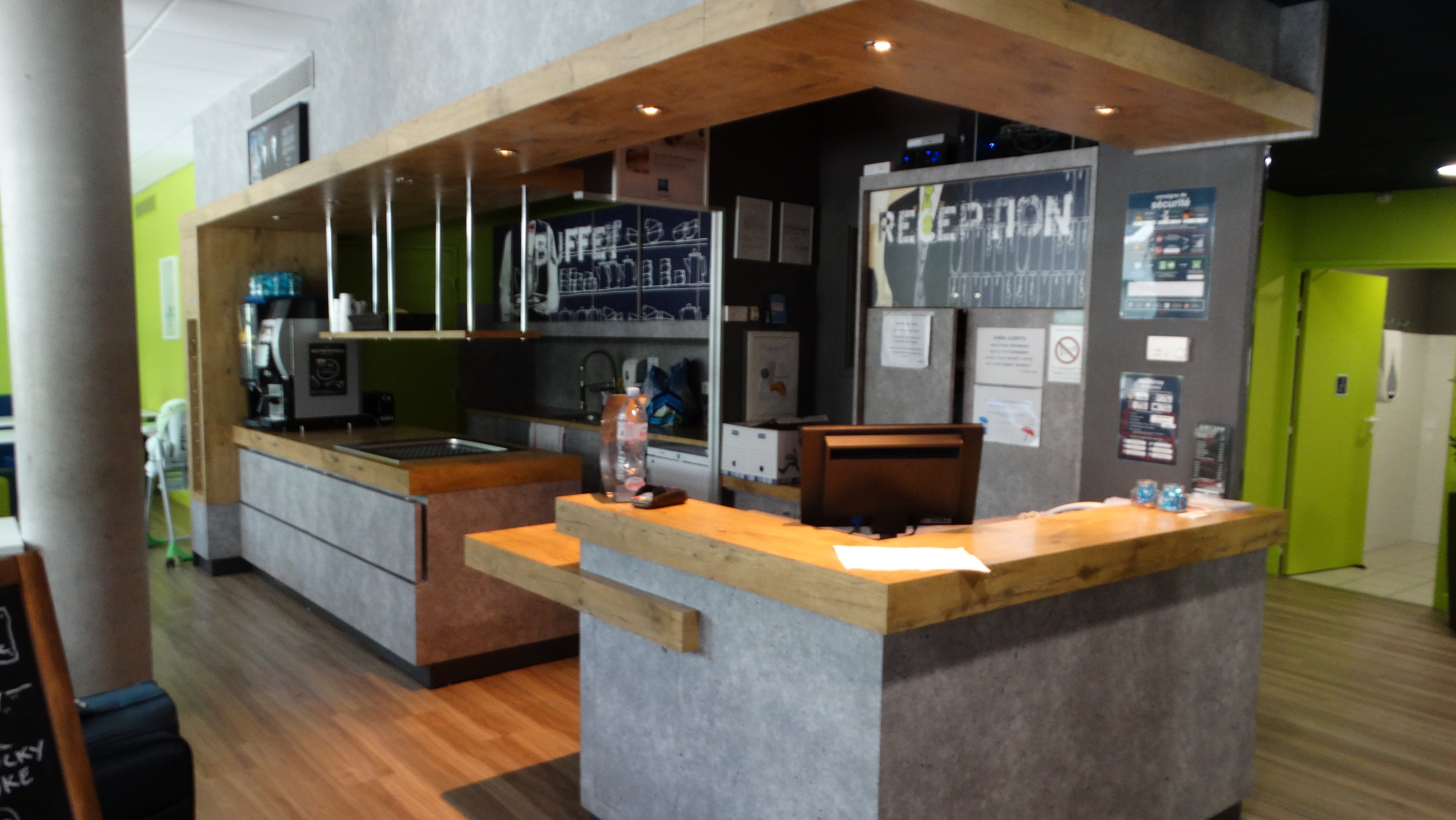 Ibis Budget Nancy Centre-餐饮