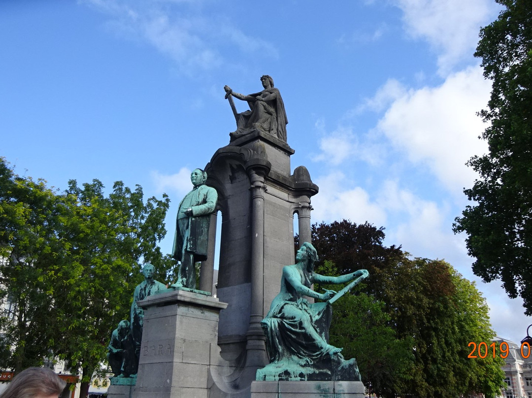 Monument Jules Bara景点图片