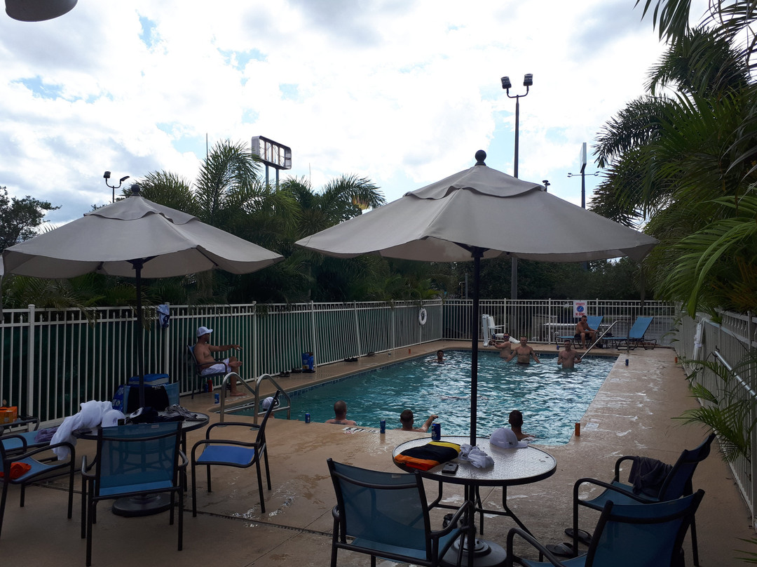 墨尔本戴斯酒店主图