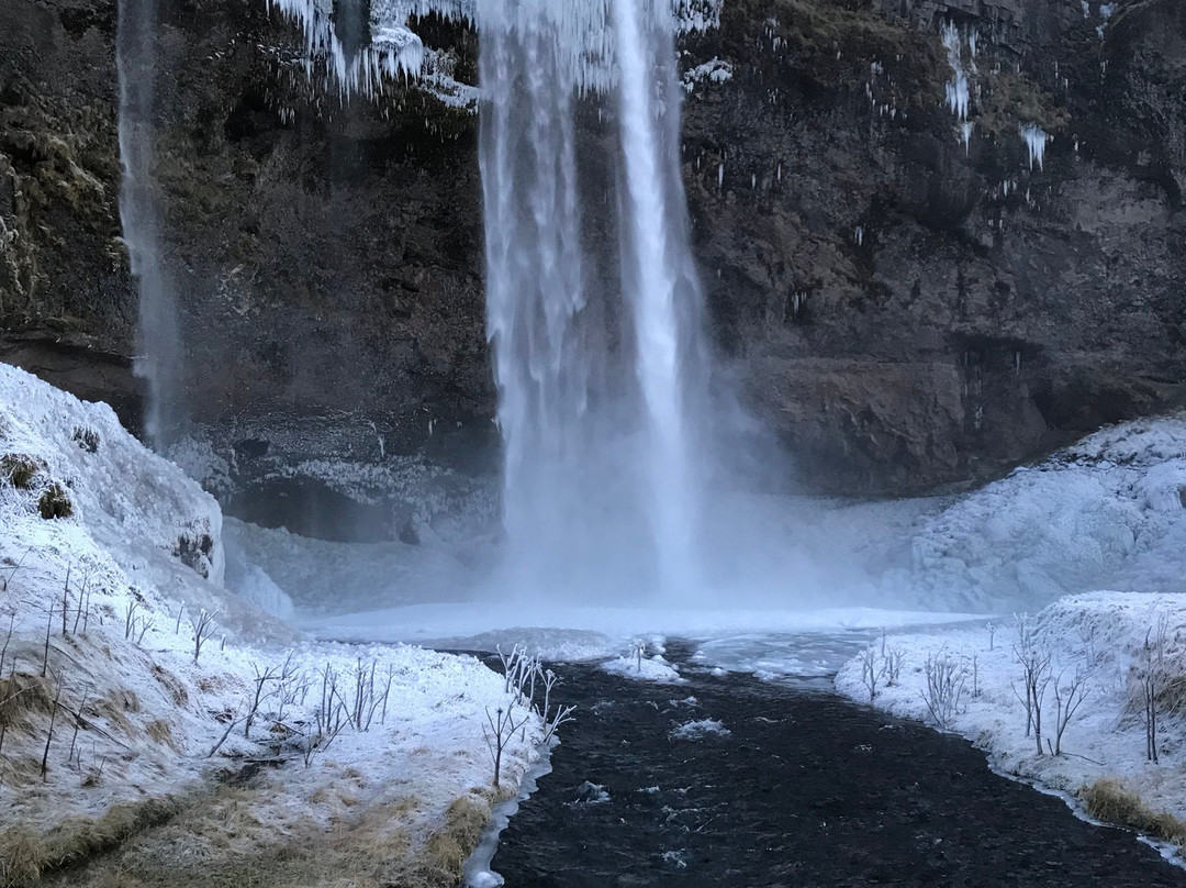 Seljalandsfoss-霍尔斯沃德吕尔镇必去景点