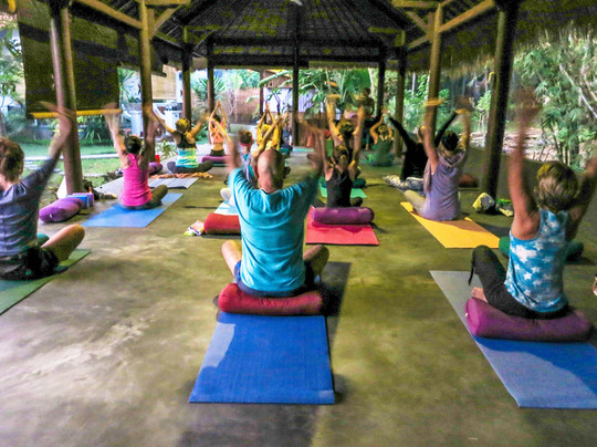 Traviora.com-金巴兰必去景点