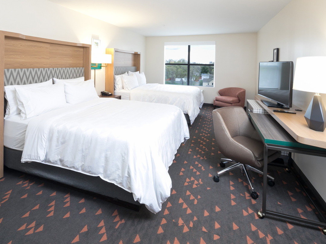 Holiday Inn & Suites Mount Pleasant By IHG主图