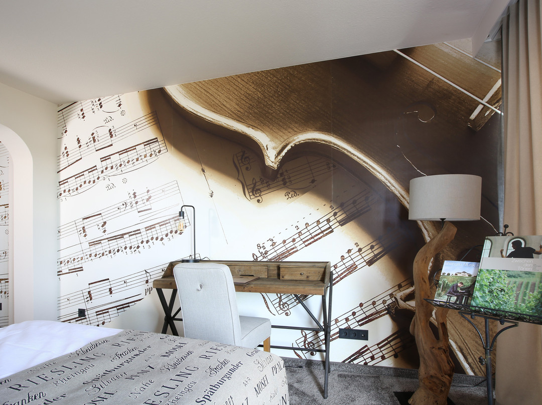 Naegler´s Fine Lounge Hotel主图