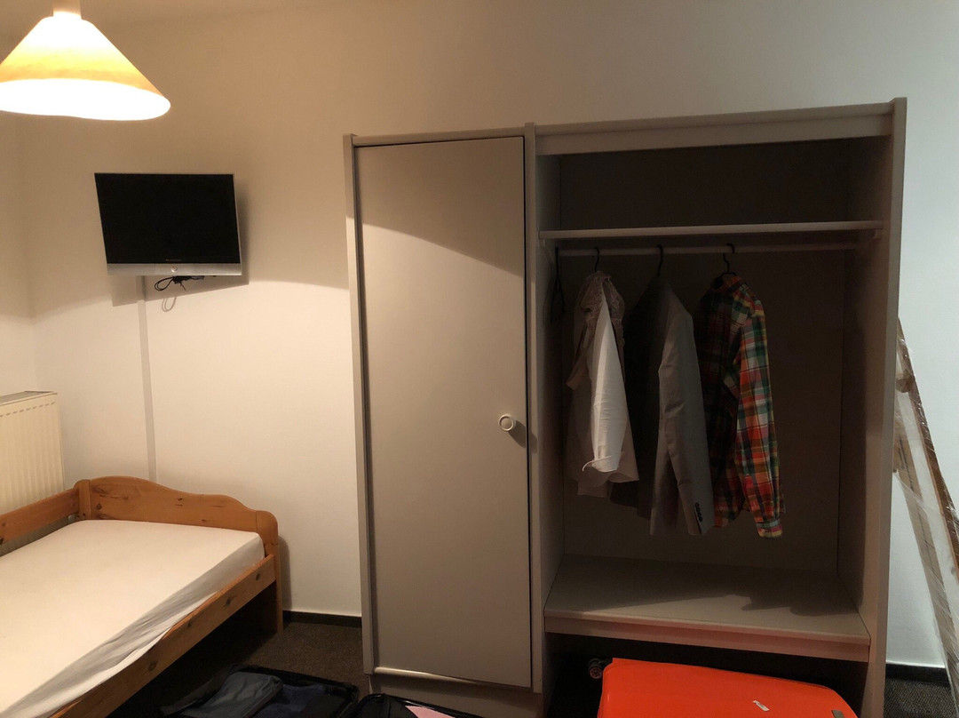 黑登纳尔酒店主图