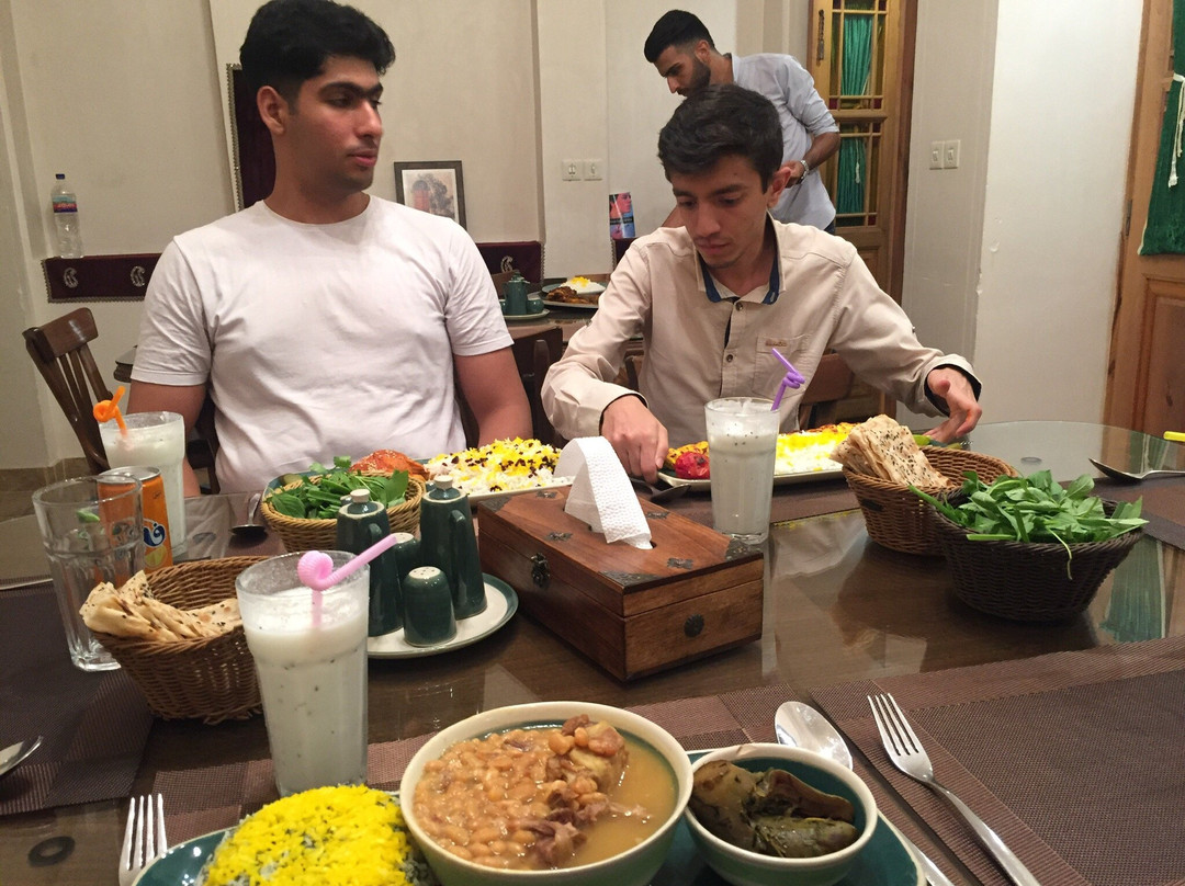 Shirin Hotel & Hostel主图