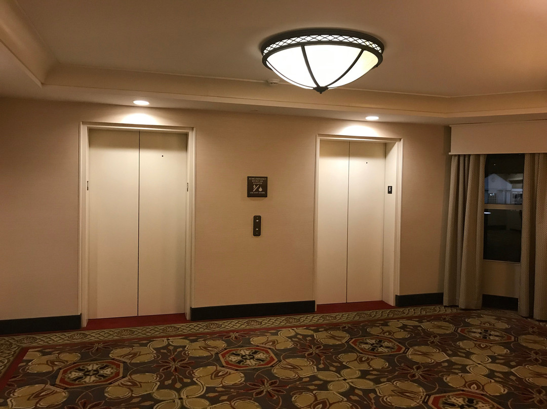 Hampton Inn & Suites Mobile- Downtown Historic District主图