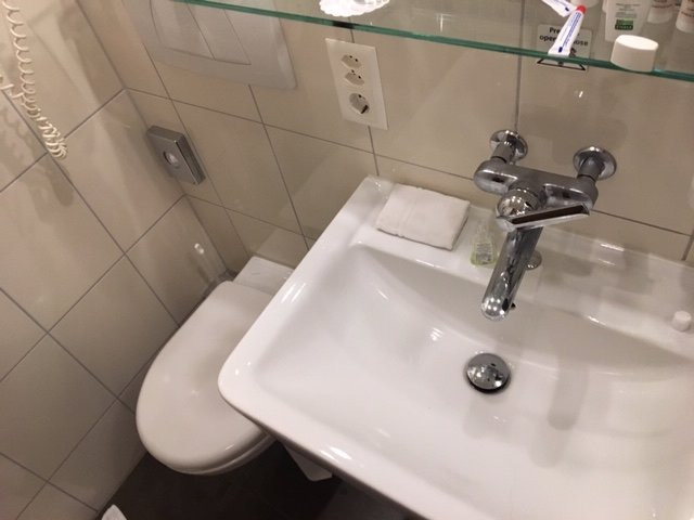 因特拉肯酒店主图