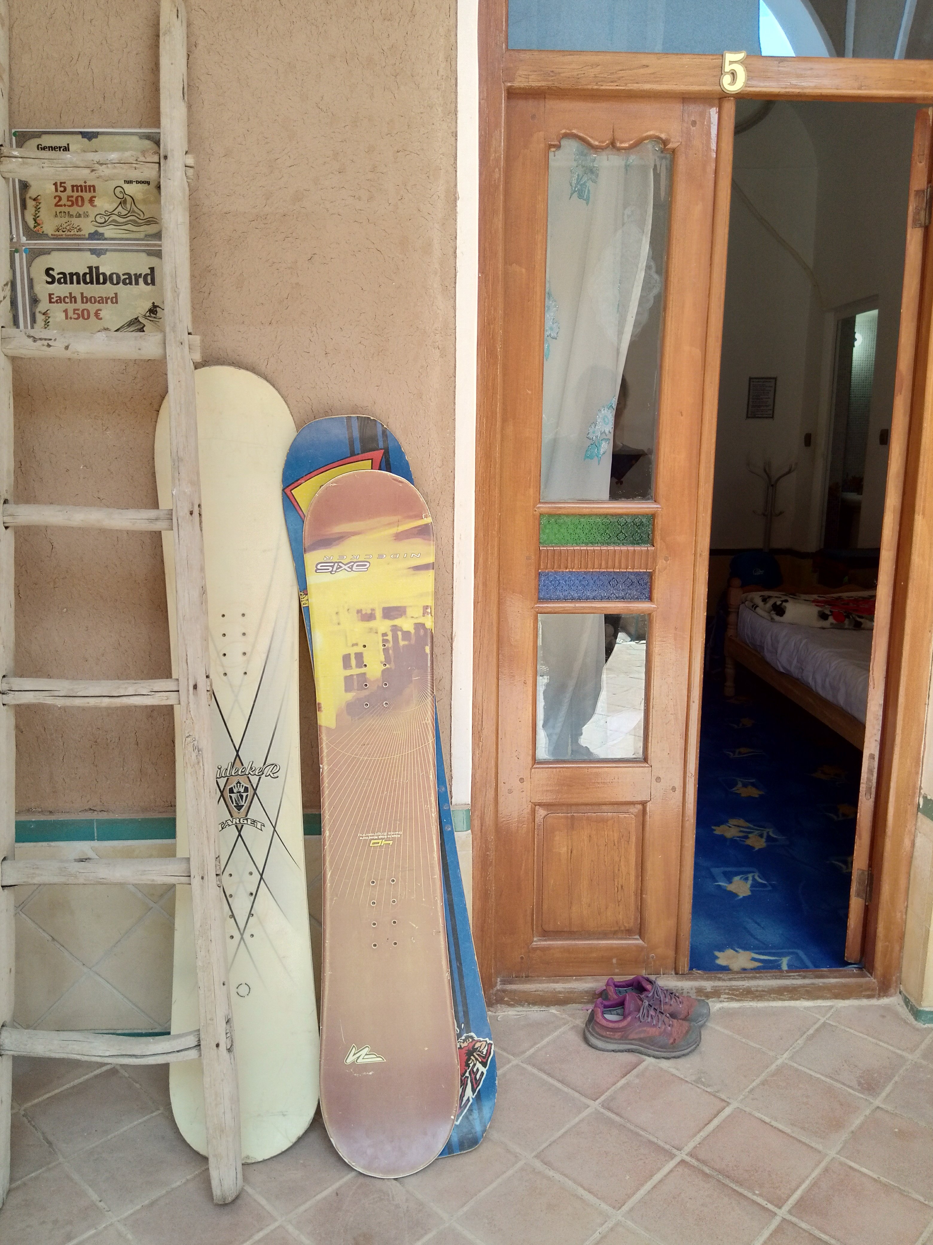 Negaar Varzaneh Traditional Guesthouse-浴室