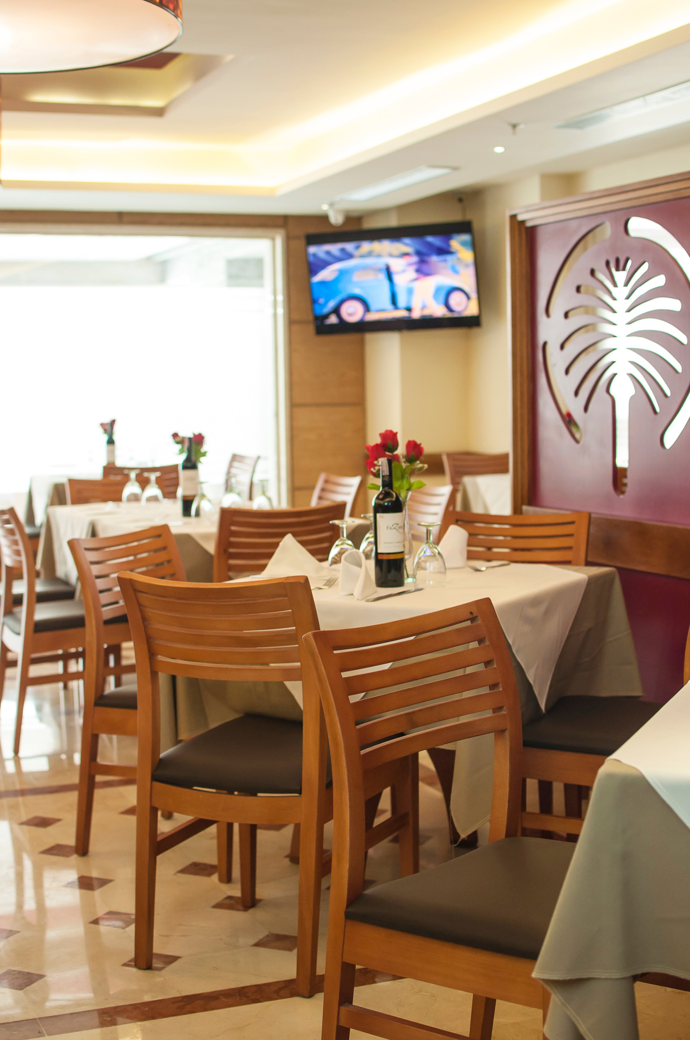 Hotel Dubai Suite-portrait