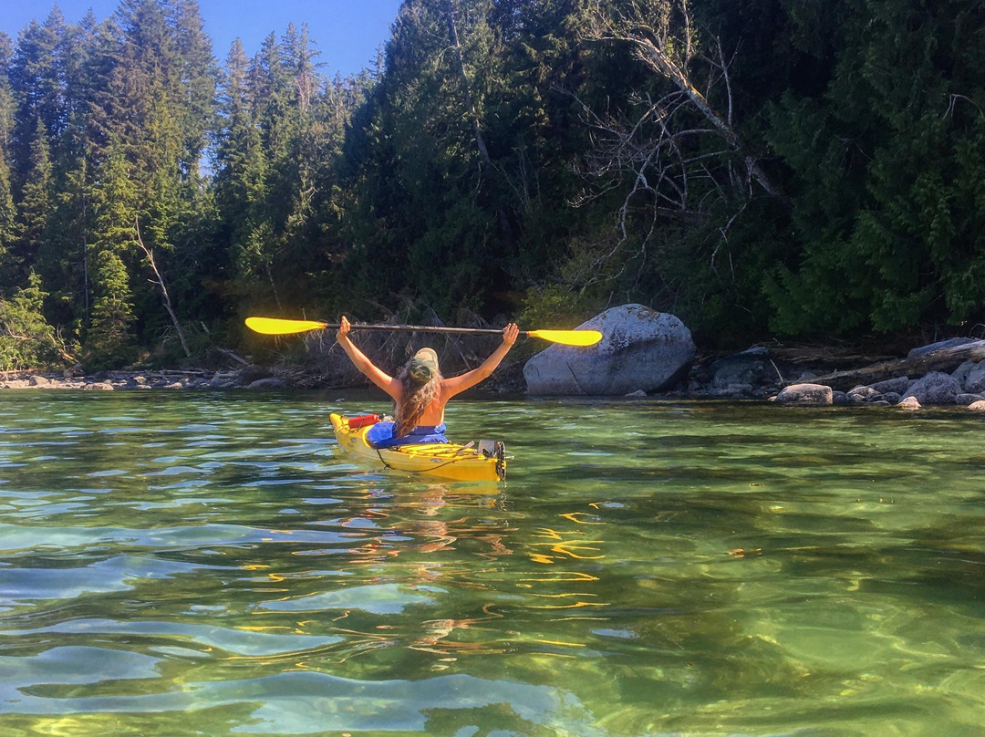 Cortes Kayaks-Mansons Landing必去景点