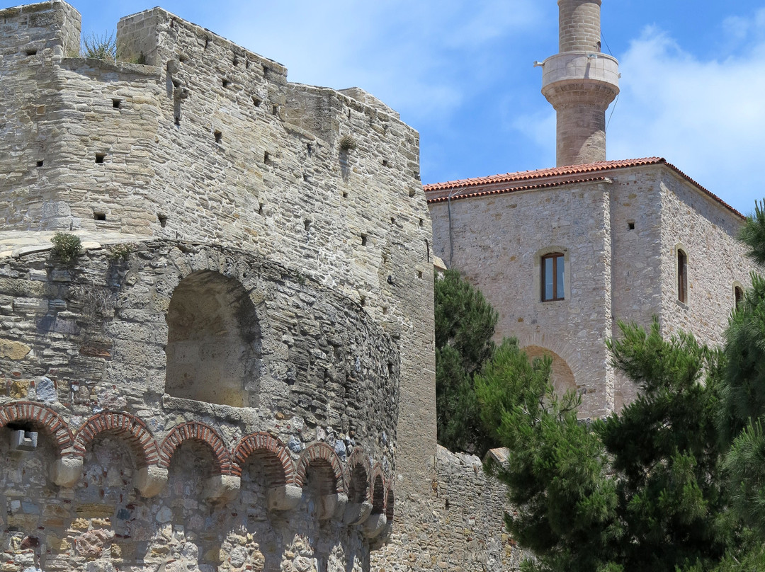 Cesme Castle景点图片
