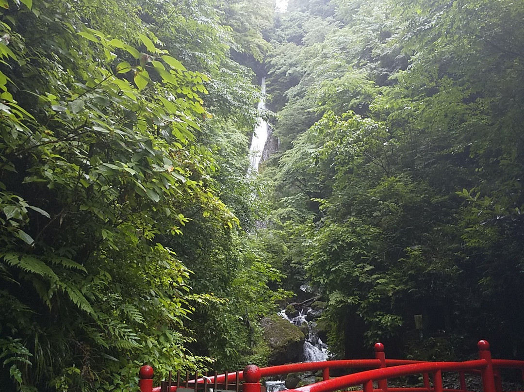 Shasui Falls景点图片