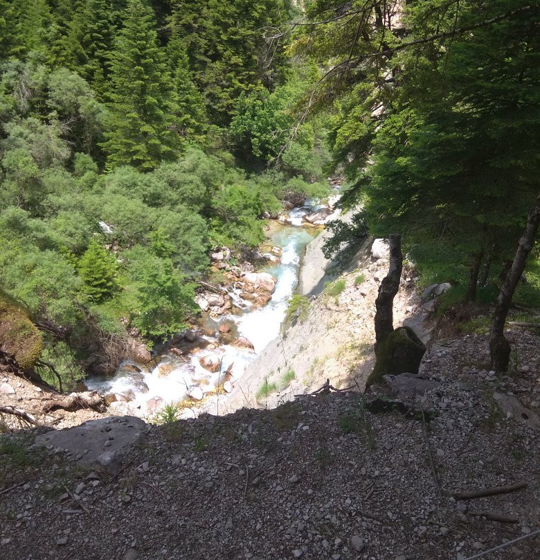 Theodoriana Waterfalls景点图片