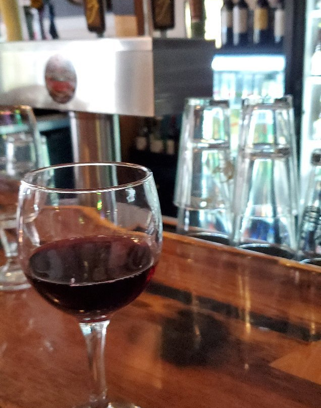 Uncork & Unwind Beer & Wine Lounge-Palatka必去景点